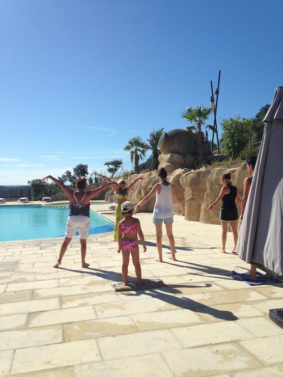 Team Holiday - Camping Mer Et Camargue Hotel Calvisson Luaran gambar